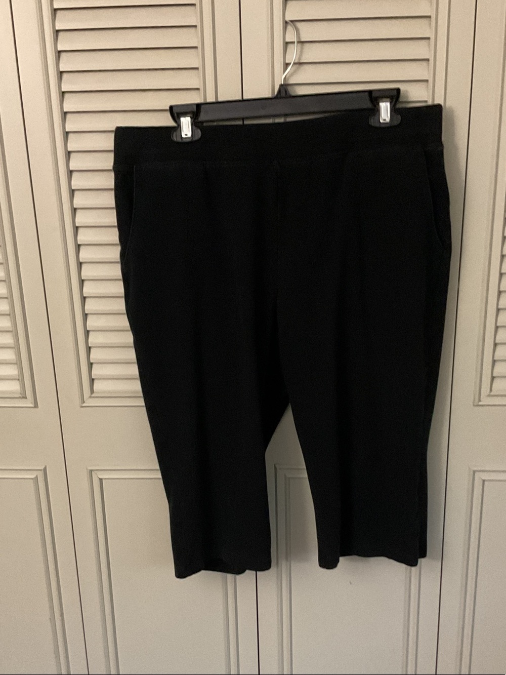 Denim&Co Black Capri Pants